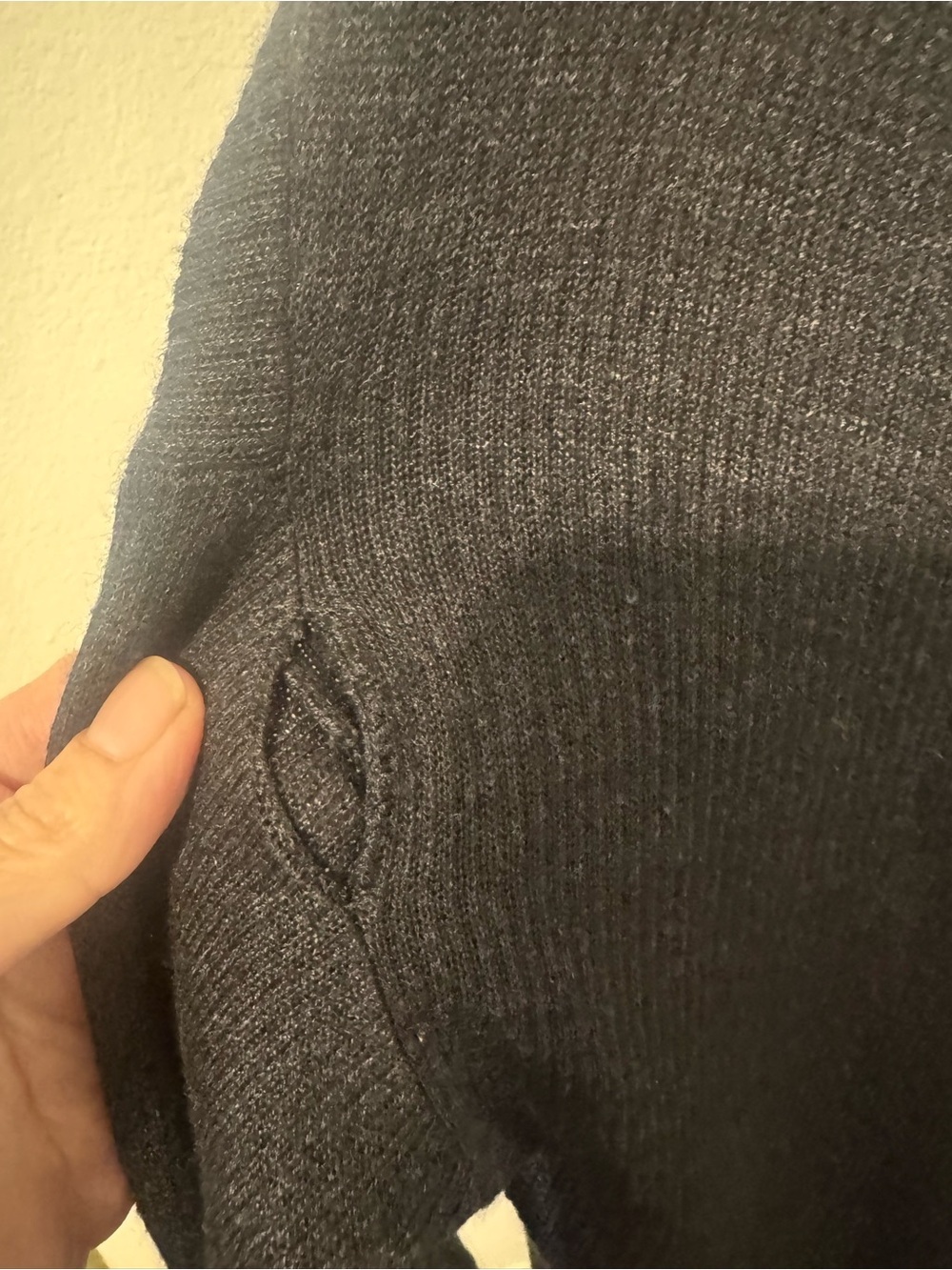 Lululemon Cabin Yogi Wrap Sweater Hoodie Soft Cozy Gym Athleisure Size 4 *Hole* - Picture 5 of 12